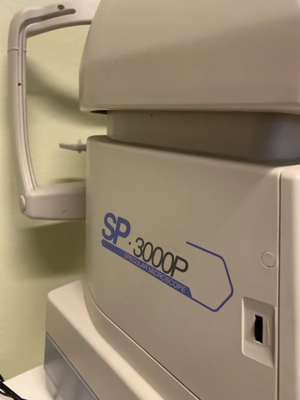 TOPCON SP-3000P Specular Microscope